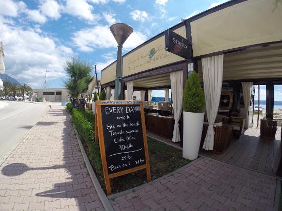 Bahari Lounge &amp; Beach Bar