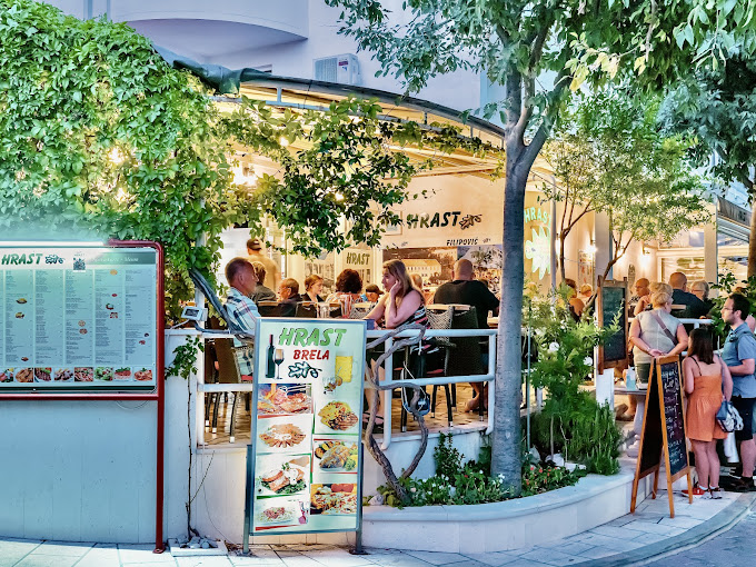 Restaurant Hrast