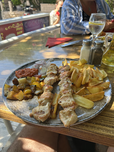 Restoran Restaurant Hrast - Slika 1