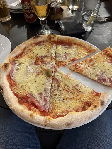 Restoran Pizzeria Surf - Slika 11