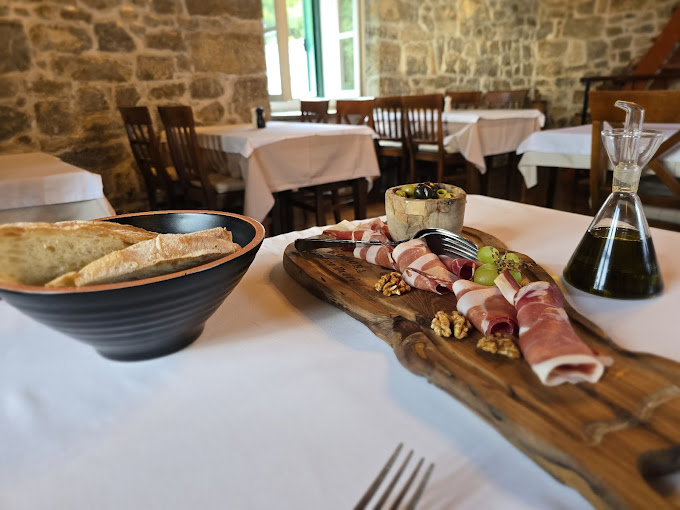 Restoran Konoba Ivandića Dvori - Slika 6