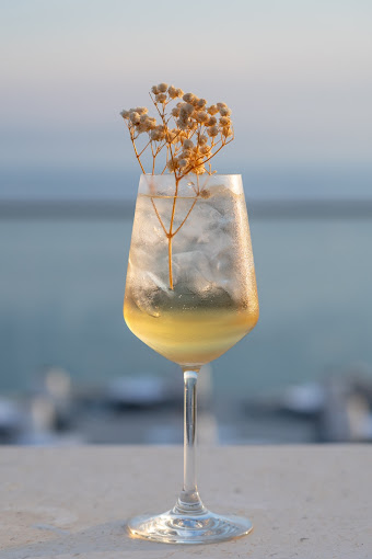 Restoran Vira Rooftop Dining and Bar - Slika 4